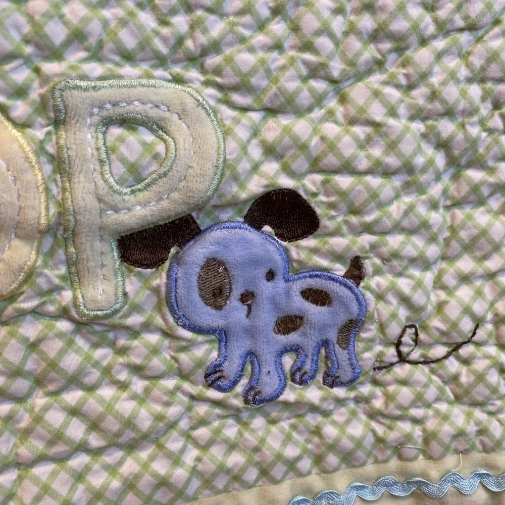 CARTER'S JUST ONE YEAR Alphabet Animals Design Quilted‎ Baby Blanket 40